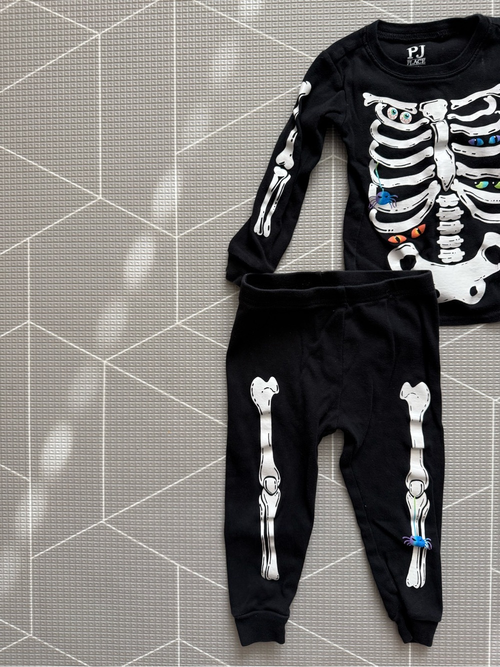 Pj Place|Baby/toddler gender neutral Black Skeleton design Costume pajamas set•